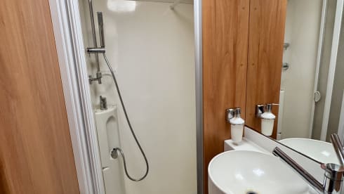 Rifora – Mercedes Hymer Starline 655 intégré 5 places