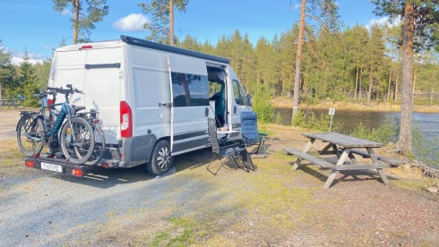 Casa Mobiel – Spacious off-grid Fiat Ducato bus camper - beautifully built in