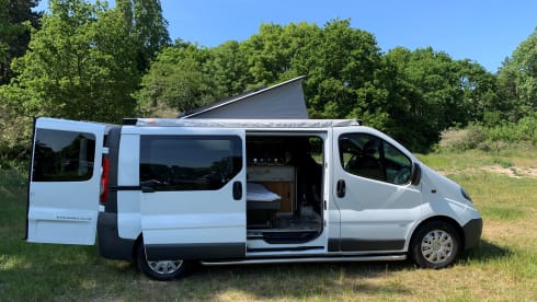 KIWI  7 – Opel Vivaro (ECO) bus camper . completely self-sufficient