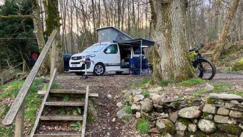 Blighty – New Pop Top Campervan 4 Berth