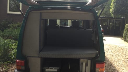 Vw westfalia California bus camper T 4 with max.4 sleeping places