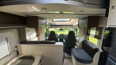 4p Challenger semi-integrated uit 2017