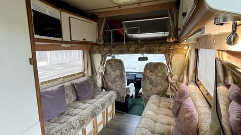 'Pandora' – Off-Grid Motorhome - Petrol & LPG **Fully Comp Insurance Included**