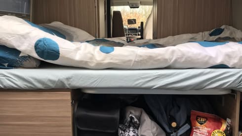 Scoobs – Scoobs, Happy adventures on the road... Carry 4, Sleeps 3