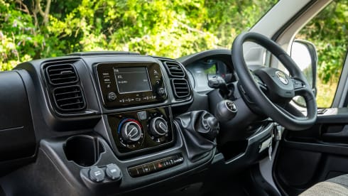 Big Bertha – 4 berth Swift alcove 