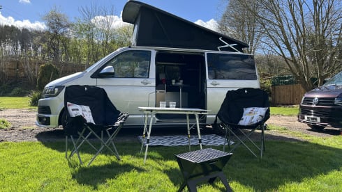 Billy – Our gorgeous twinkling Campervan