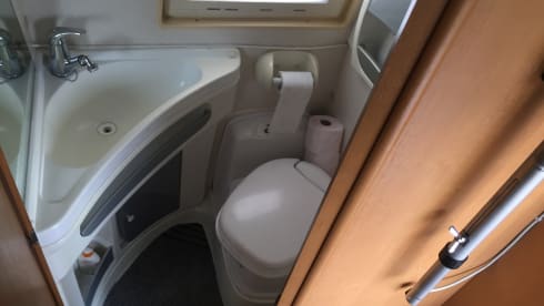 Ranger – Fiat ducato 2.3 JTD Eurocamp 2 buscamper for comfort, convenience and driving pleasure!