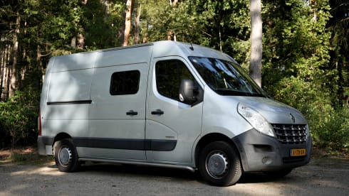 Donna Lina 2.0 – 2p Renault campervan from 2012