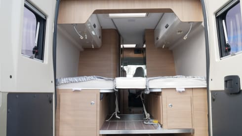 2p McLouis bus from 2019
