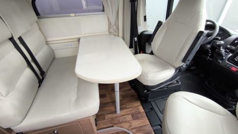 2p Pössl for 2 luxury bus camper e-bike carrier