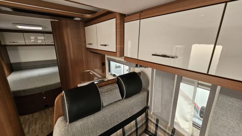 Bertha – Very Luxury, 2 or 4 person LMC semi-integral camper (automatic)