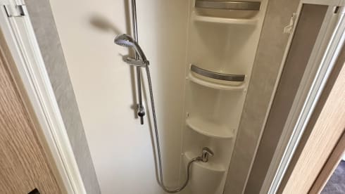 RobertaPantano – Noah's camper