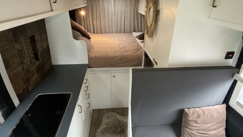Flow  – On an adventure with this cool DIY Fiat Ducato MultiJet 150 185 HP
