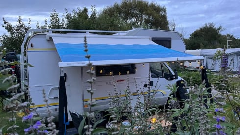 Fresh and complete family camper with bunk beds