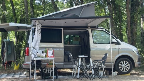 Bulli – 4p Volkswagen campervan uit 2020