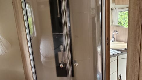 Leuke en gezellige camper – 5p Giottiline semi-integrated uit 2021