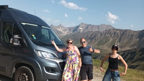Camper van for rent from 2020 - Fiat Ducato Livingstone 5