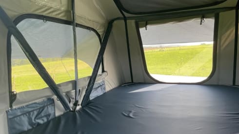 Bluey – 4p Ford Raptor rooftop from 2020