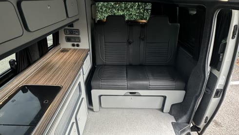 FIGURE 01 – 4 berth Volkswagen campervan from 2022