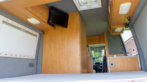 Beautiful bus camper from 2005