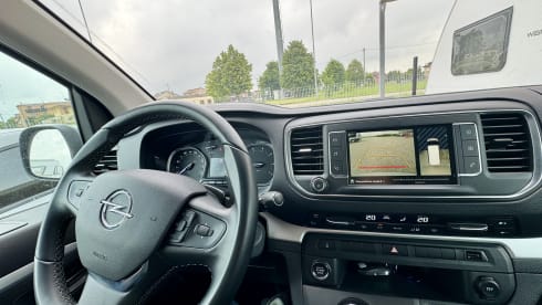 TRAVEL A-CROSS – City Van Cross Camp Flex