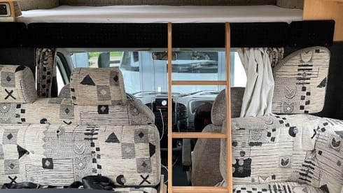 Eura Mobil – Spacious, 6-person family camper from 2003