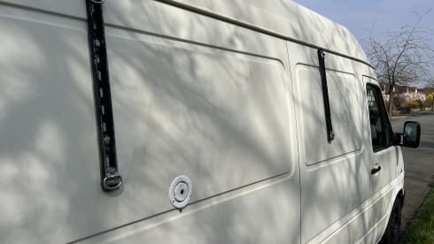 Padfoot 🐕 – Op maat gemaakte campervan met 2 slaapplaatsen / 2002