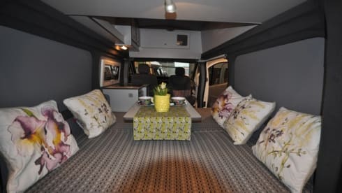 Type 2a – Modern and trendy decorated bus camper