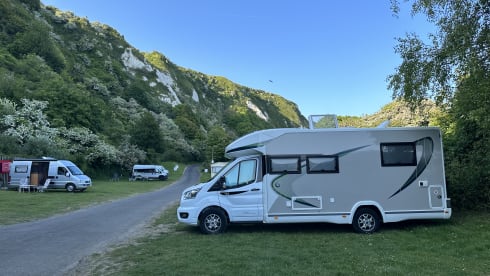Dolphin  – 4 berth luxury motorhome 