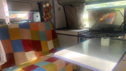 4p Volkswagen campervan uit 1994