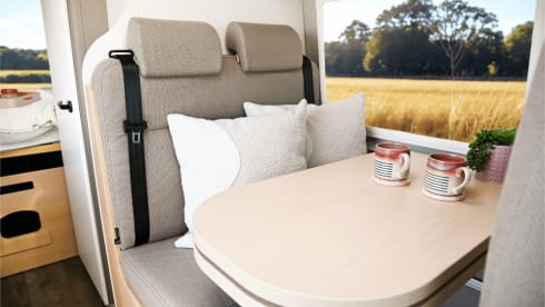Iona – Auto-Trail Expedition 2025/26 (Automatik)