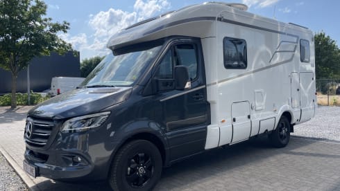4p Hymer semi-integrated from 2023