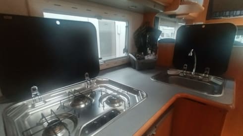 5 pers. camper, off grid, lots of space