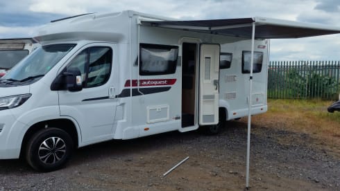 Jeffrey  – 6 berth Peugeot - Elddis Autoquest 196