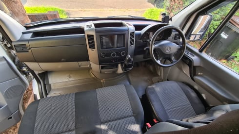 2 berth Mercedes Sprinter MWB AC 