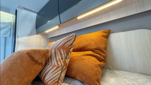 Clifford – Luxury 4 berth Chausson 788 Auto 2025