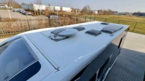 4 person Chausson Titanium (semi-integrated from 2014)