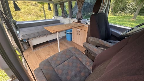 Danny de Vito – Mercedes-Benz Vito camper van 