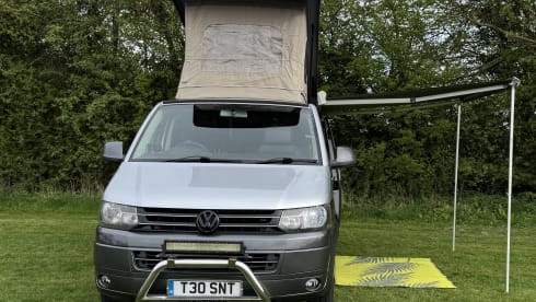 T30 Explorer – 4 berth Volkswagen campervan 