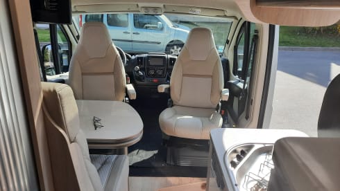 2p Rapido Bus camper from 2018