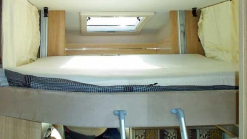 Ellie – 6 berth Peugeot semi-integrated from 2019
