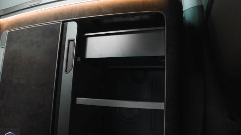 Weekender One – 4 berth Volkswagen campervan - AUTOMATIC