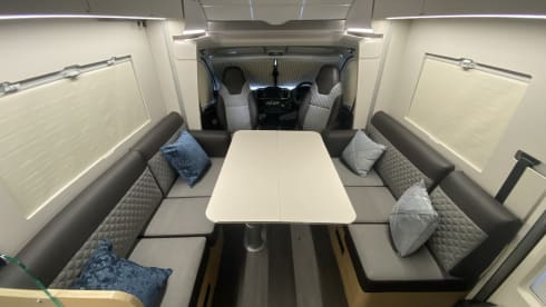 Lamlash – Adria 600 Matrix DT 4 Berth/4 Belts