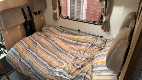 Our Molly – 6 berth Peugeot alcove from 2015