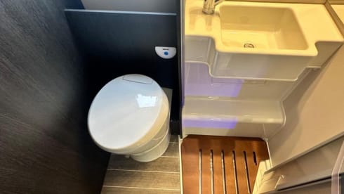 Wee Arria – Brand New 4 Berth Automatic Insurance Inclded