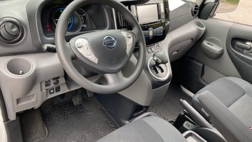 6 Personen E-Wohnmobil Nissan ENV200 Elektrischer kompakter Buscamper