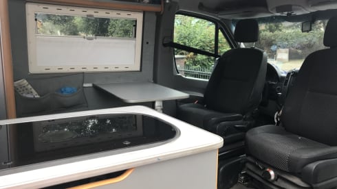 MB Sprinter 318 CDI (184hp) Full Option Bus Camper !! 210cm Stand Height !!