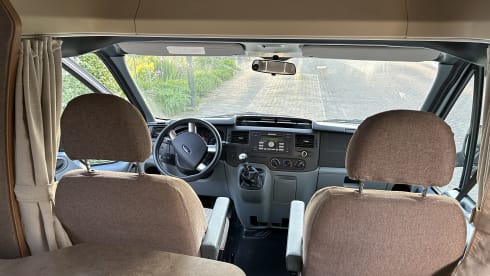 Ford Chausson – 2p Ford semi-integrated uit 2013
