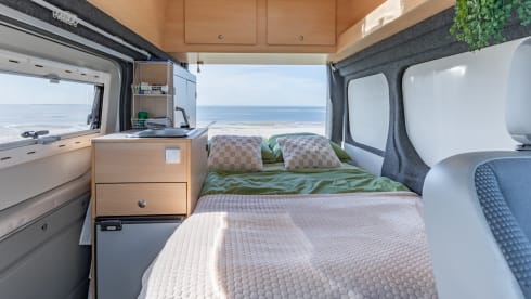 Nice compact camper van from 2010