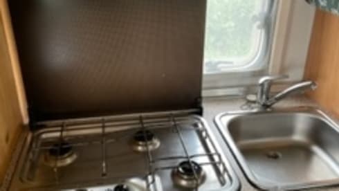 Fresh and complete family camper with bunk beds